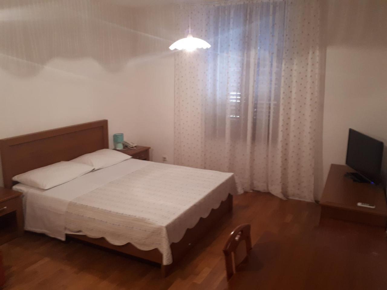 Apartments Lav Porec Exterior photo